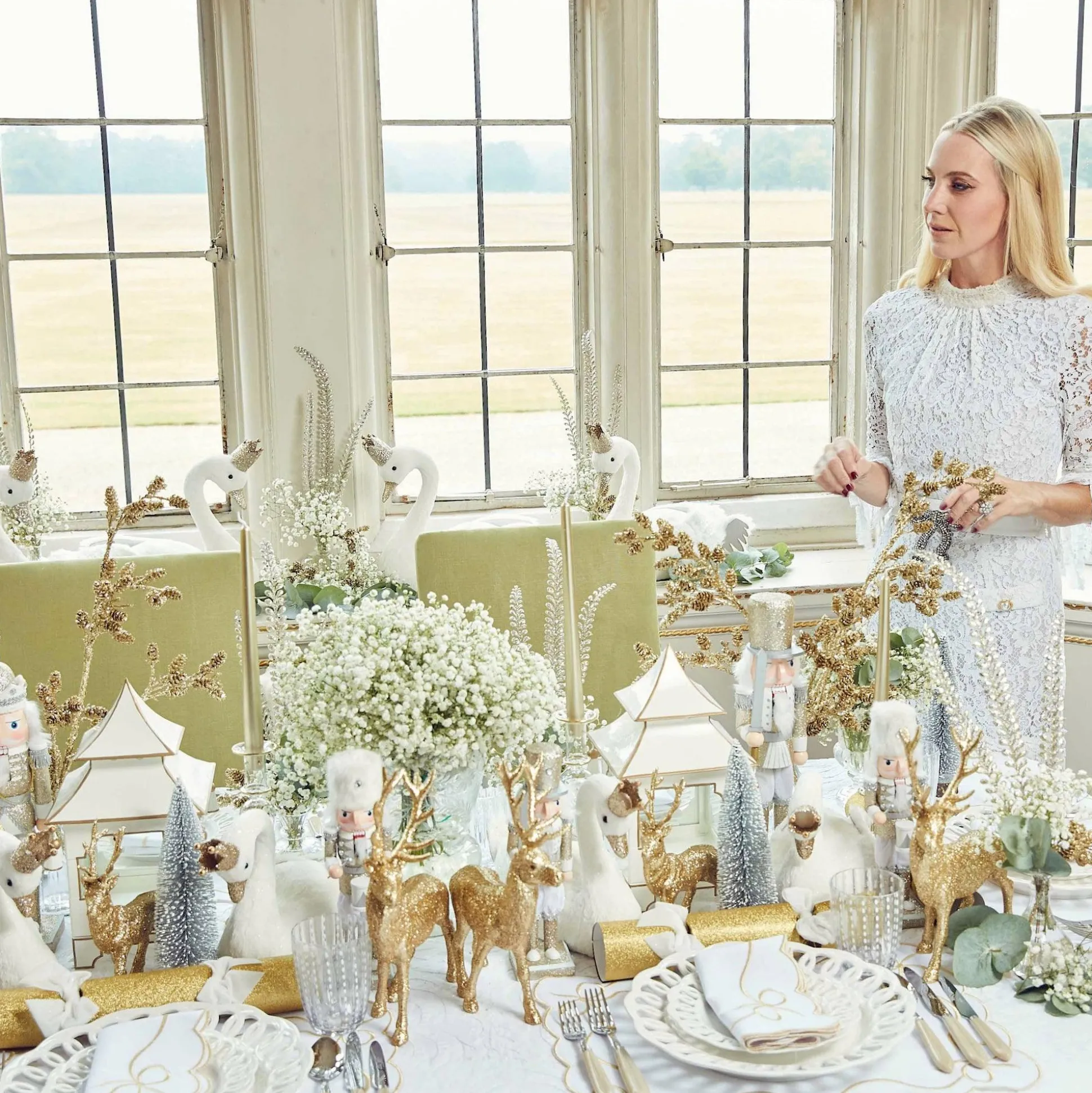 Applique White Tablecloth