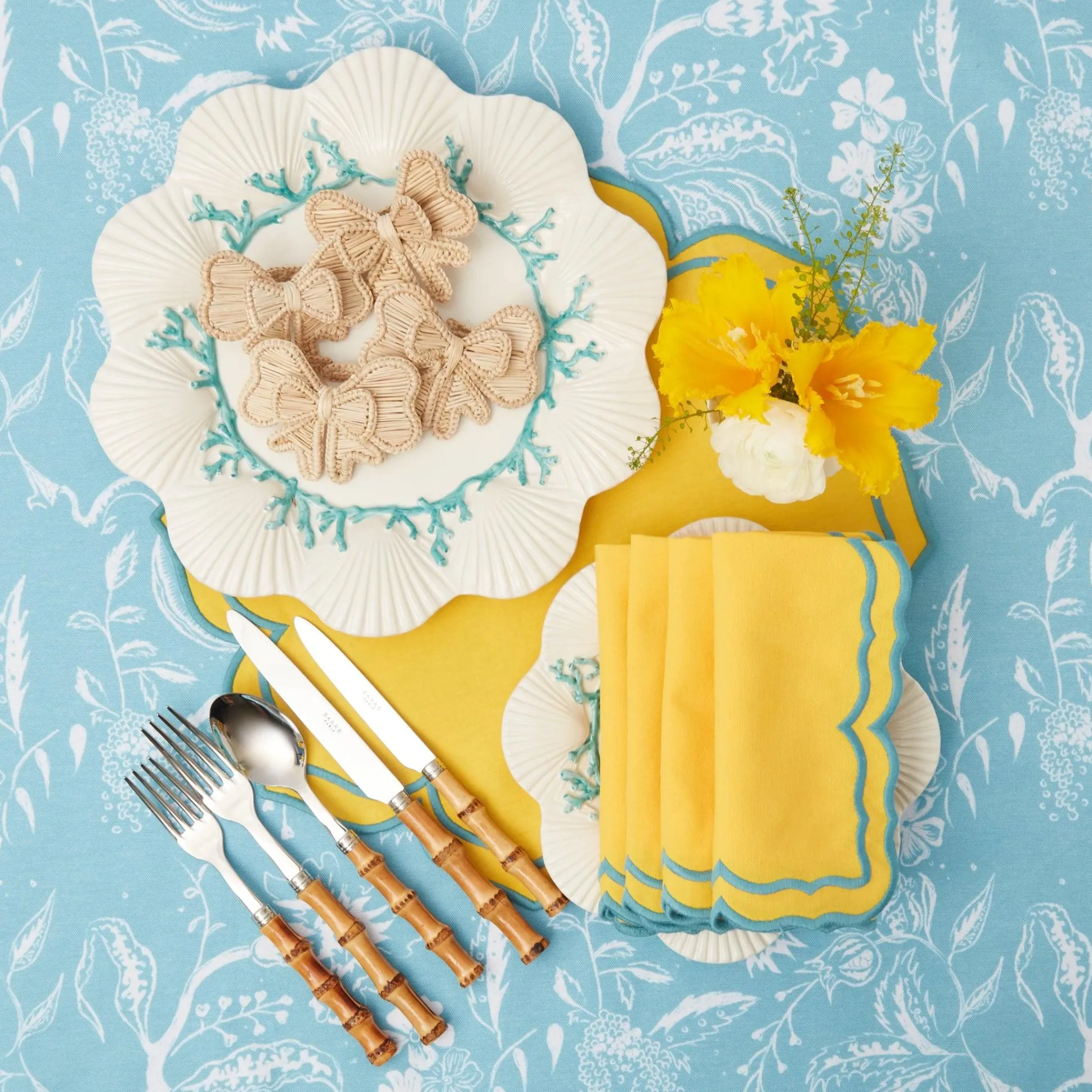 Blue Melograno & Fleur Yellow Linen Set