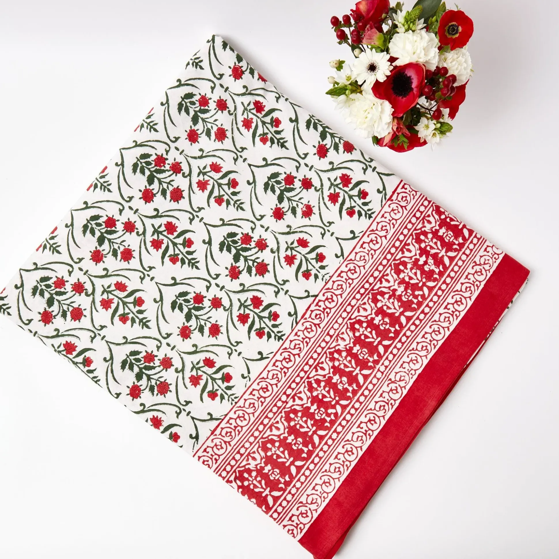 Christmas Garland Tablecloth