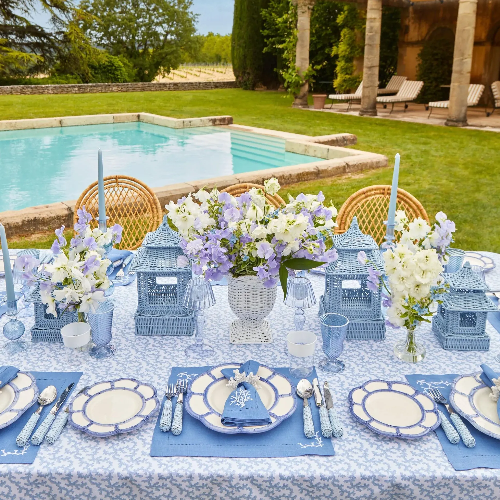 Coral Blue Linen Napkins (Set Of 4)