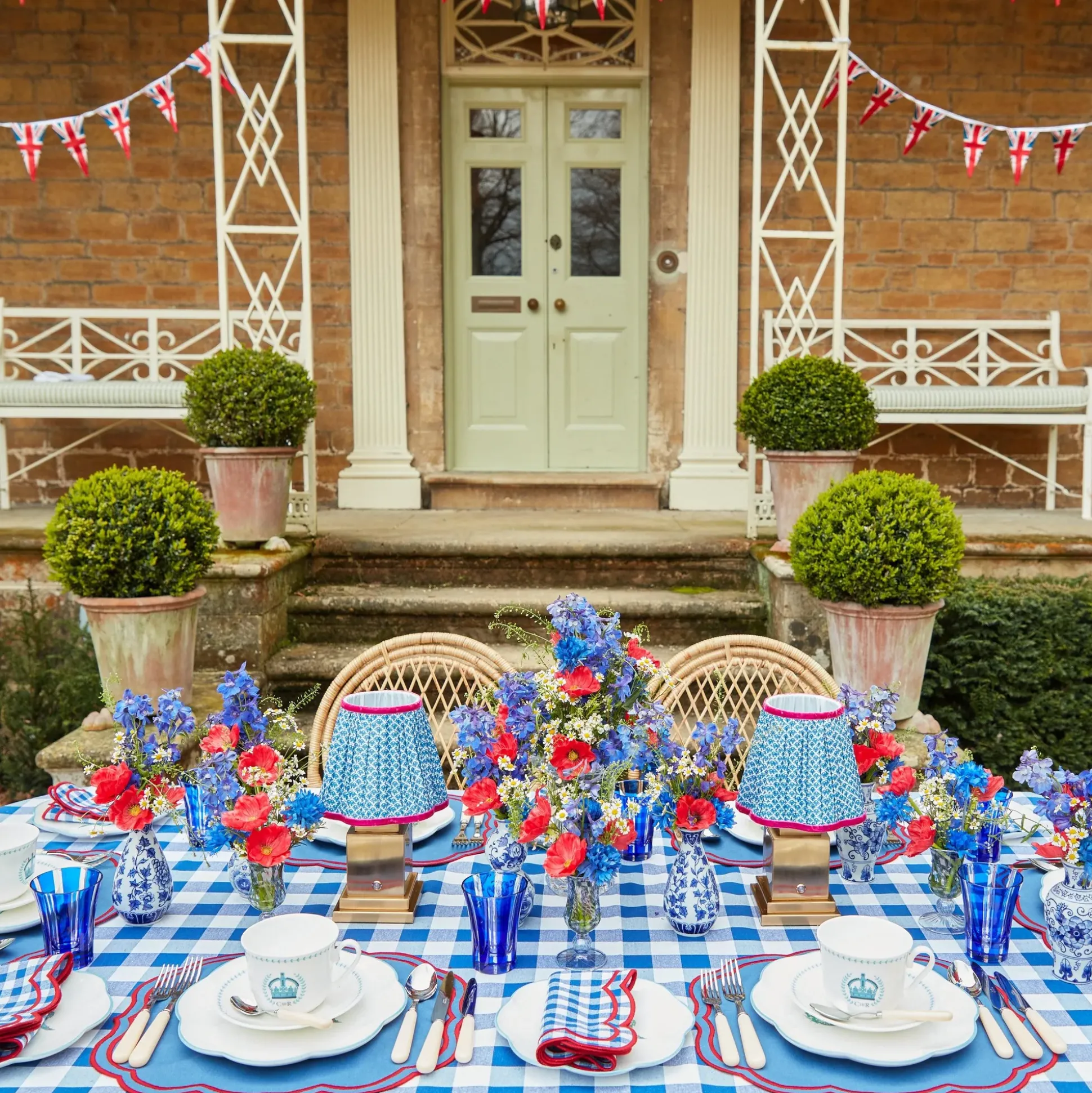 Coronation Breakfast Cup & Saucer (Set Of 4)