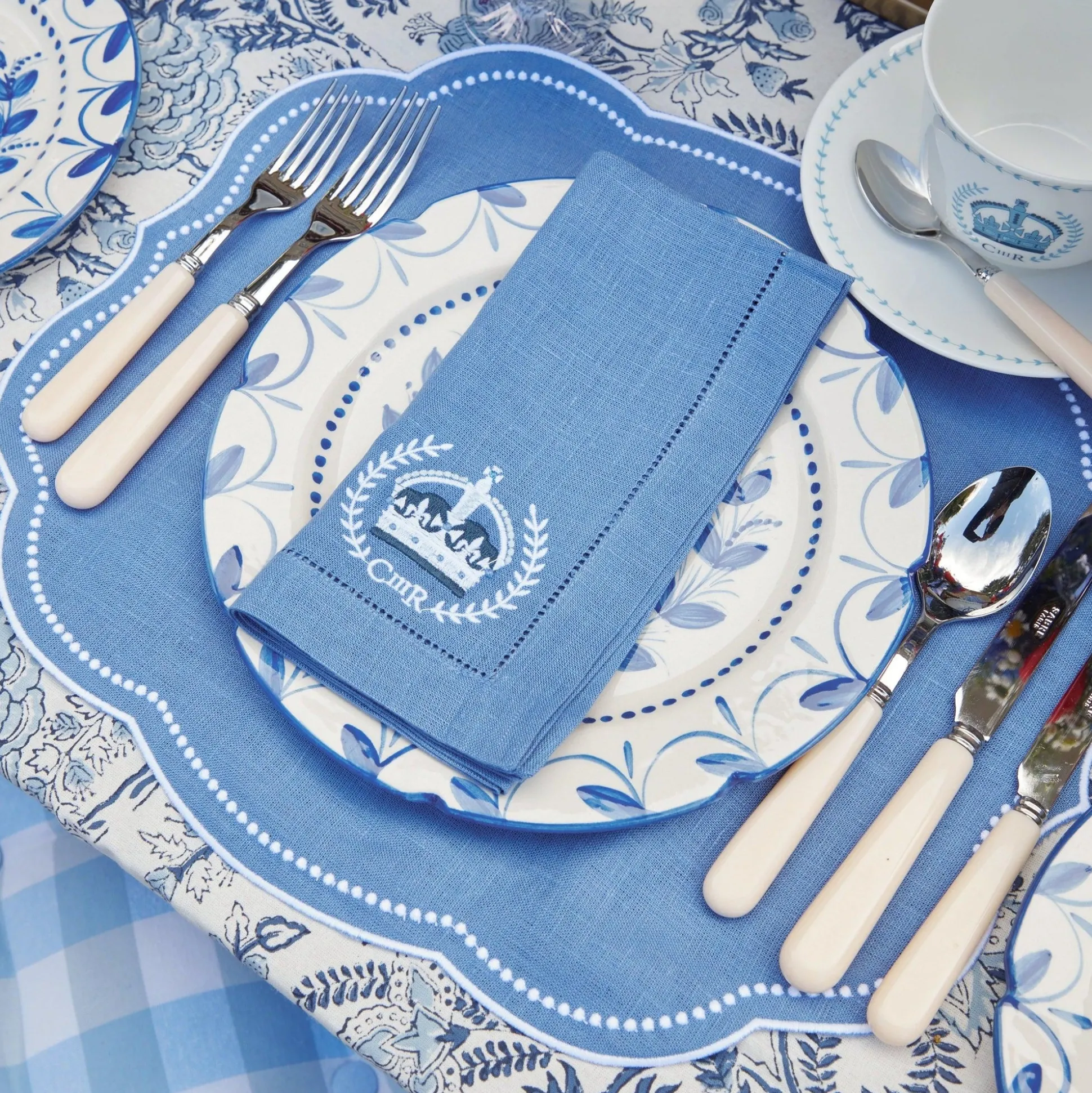 Eloise Blue Placemats & Coronation Napkins (Set Of 4)