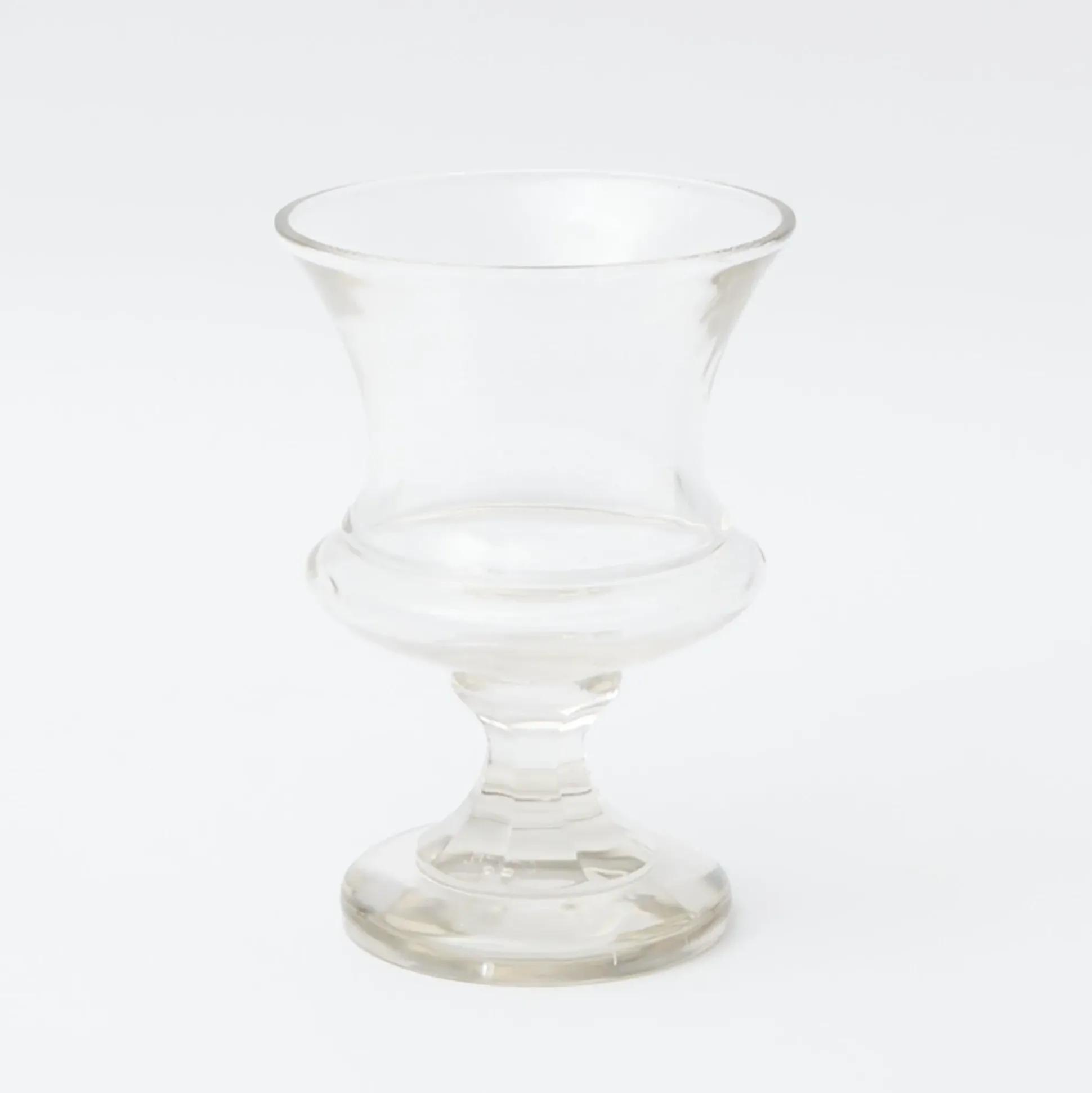 Large Cordelia Urn Vase