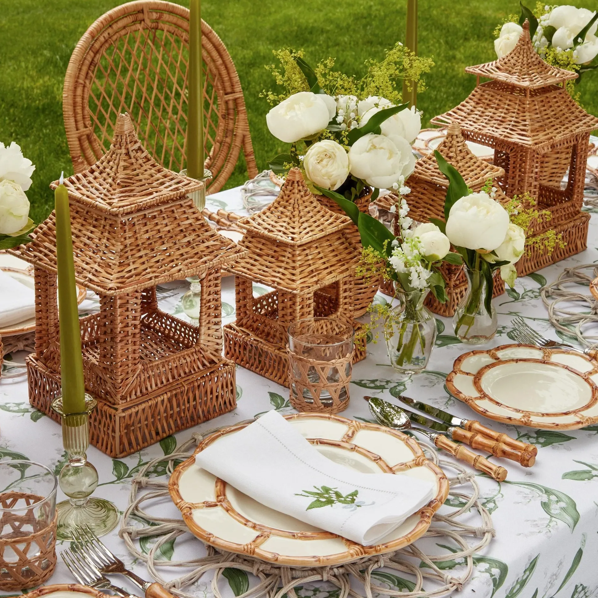 Natural Rattan Pagoda Decoration Set