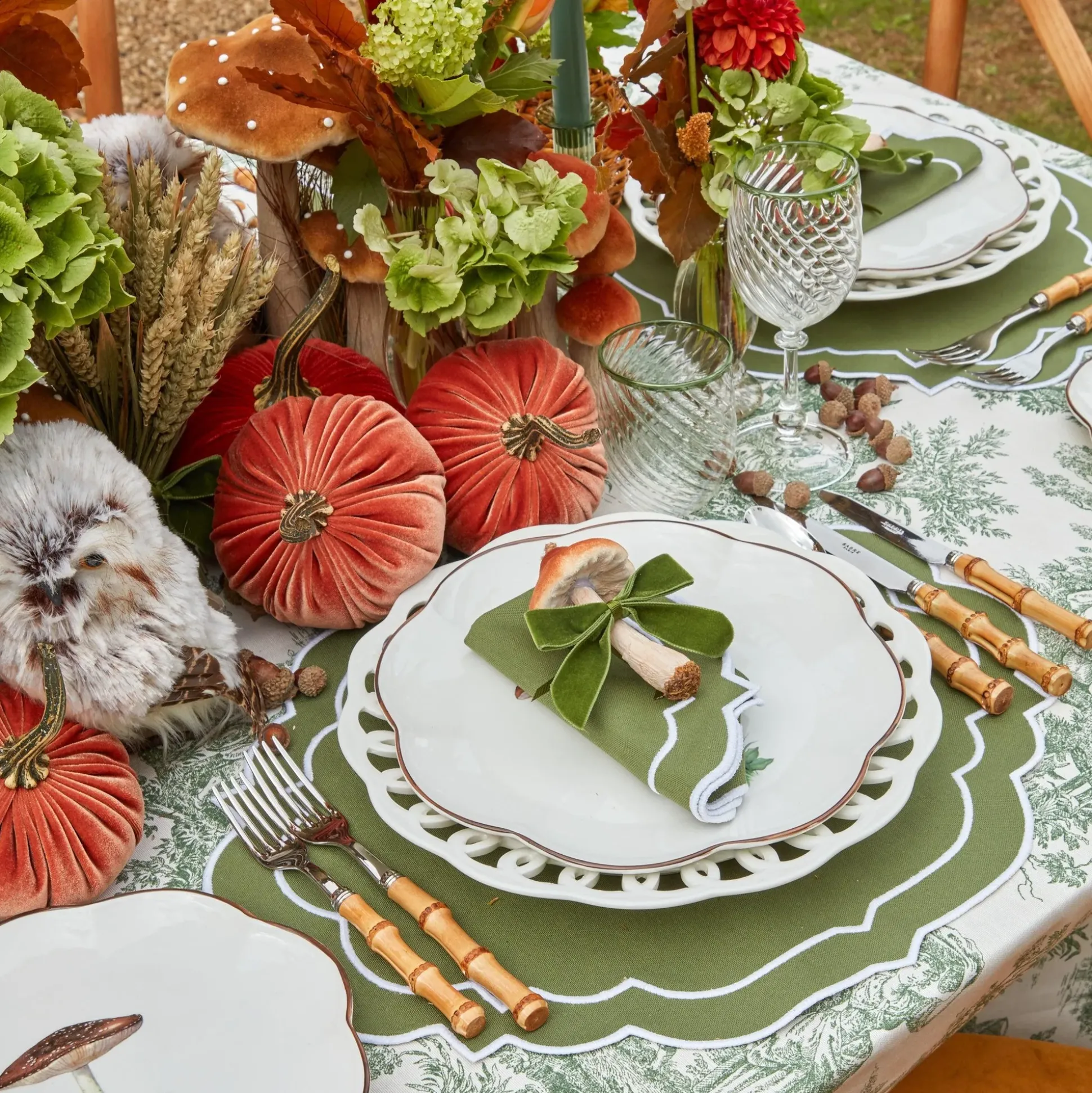 Olive Rim Swirl Wine Glasses (Set Of 4)