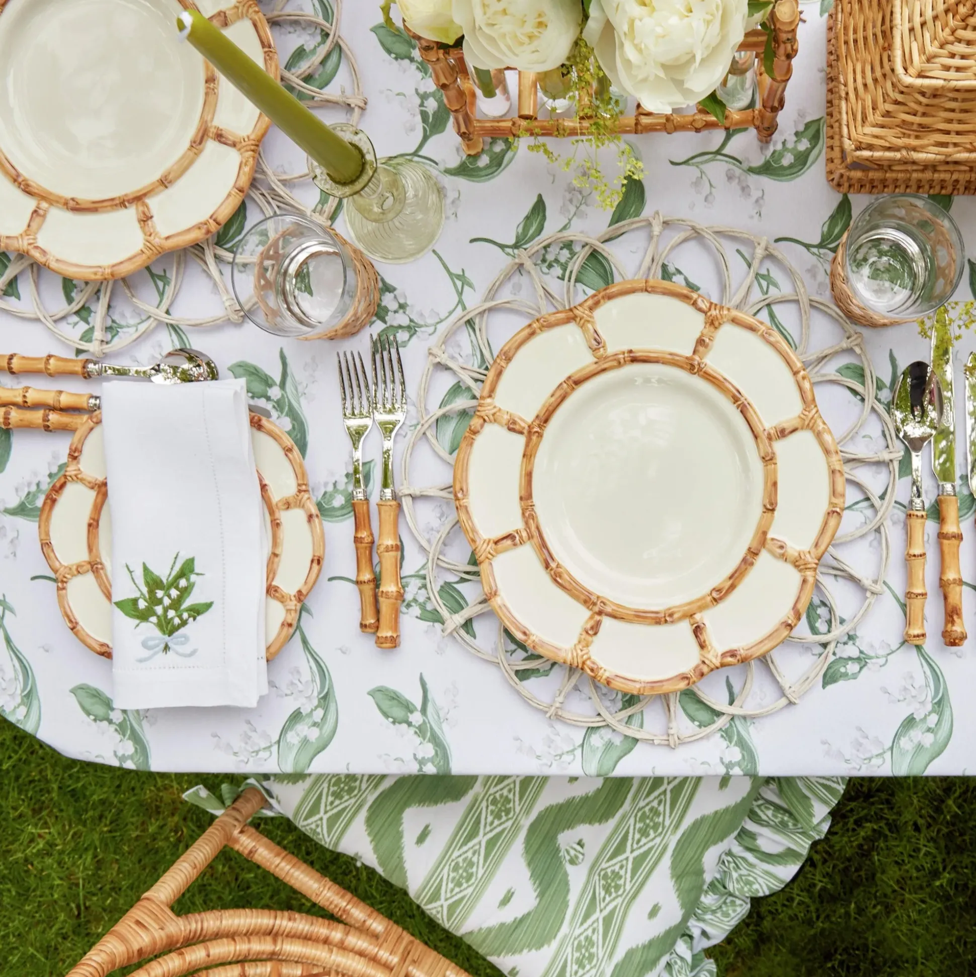 Petal Bamboo Ceramic Dinner Plate (Set Of 4)