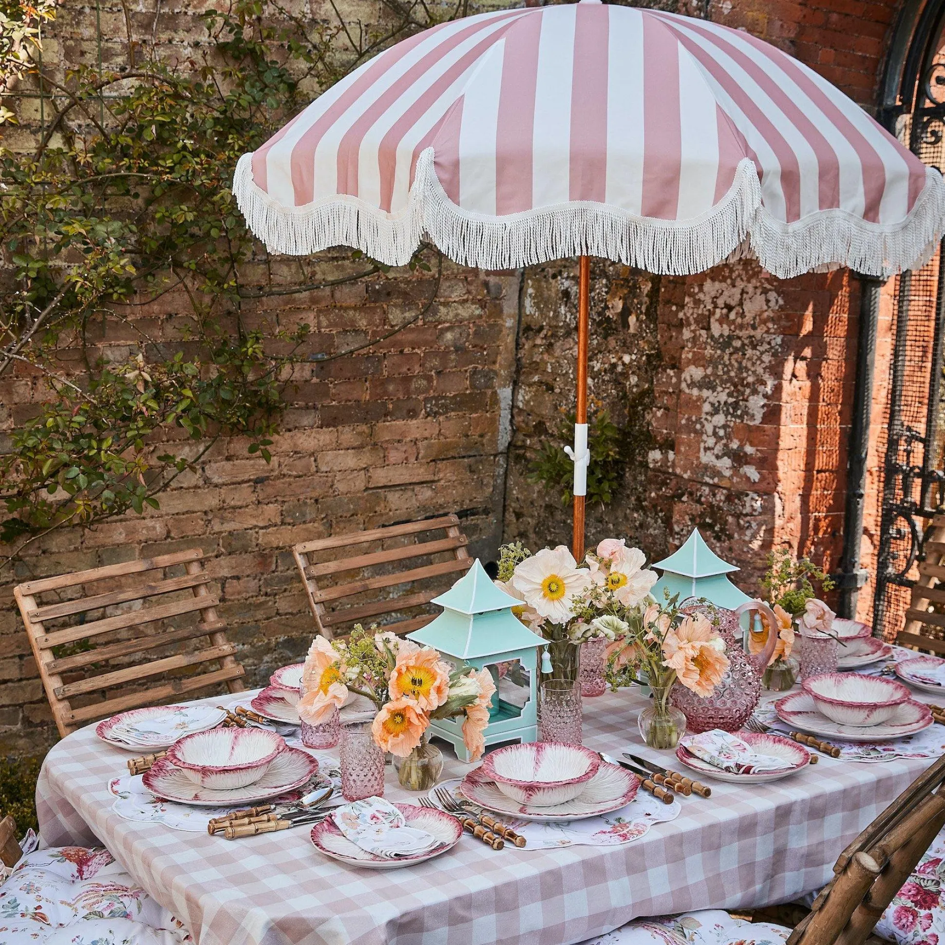 Pistachio Green Pagoda Lantern