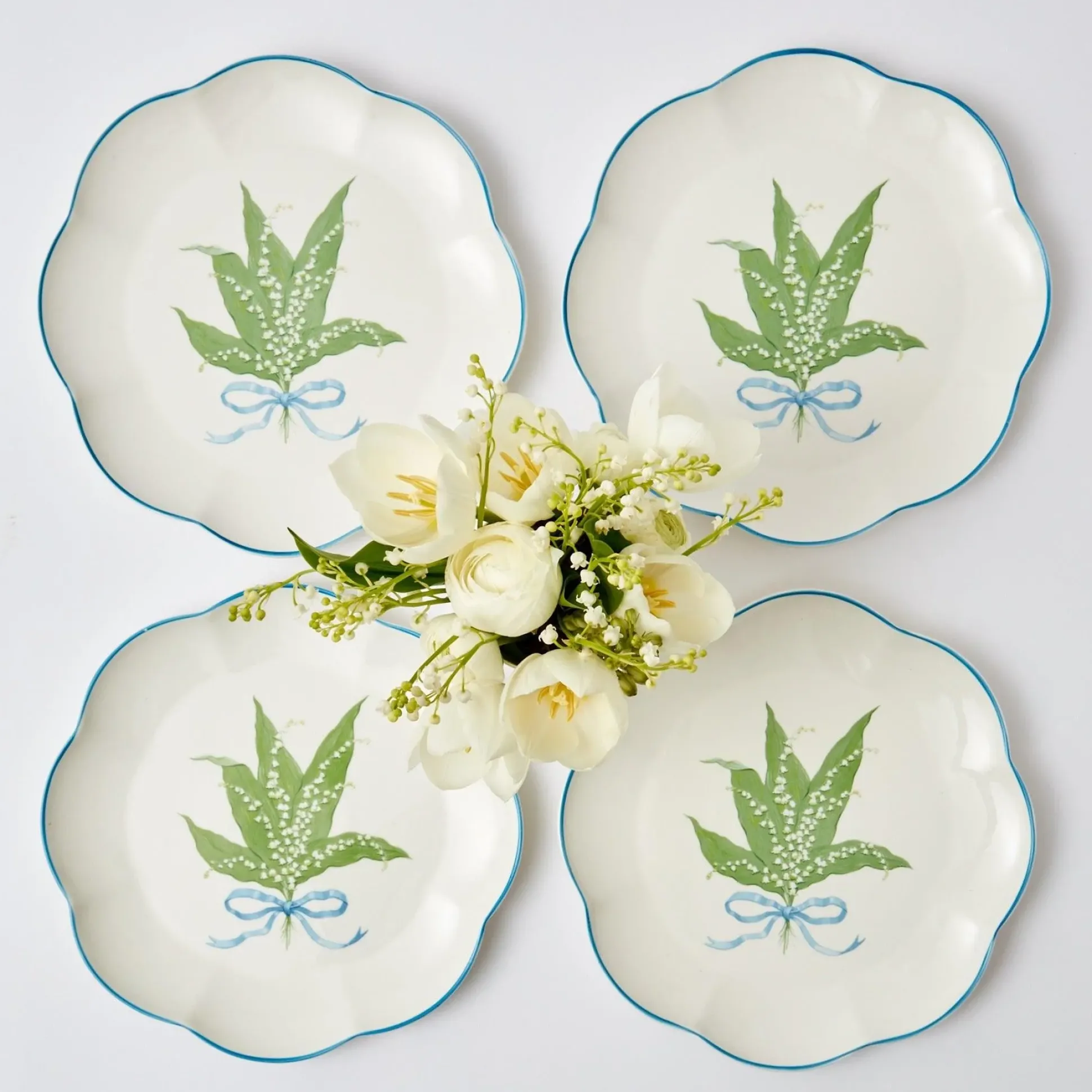 Scalloped Lily Of The Valley Dinner Plate (Set Of 4)