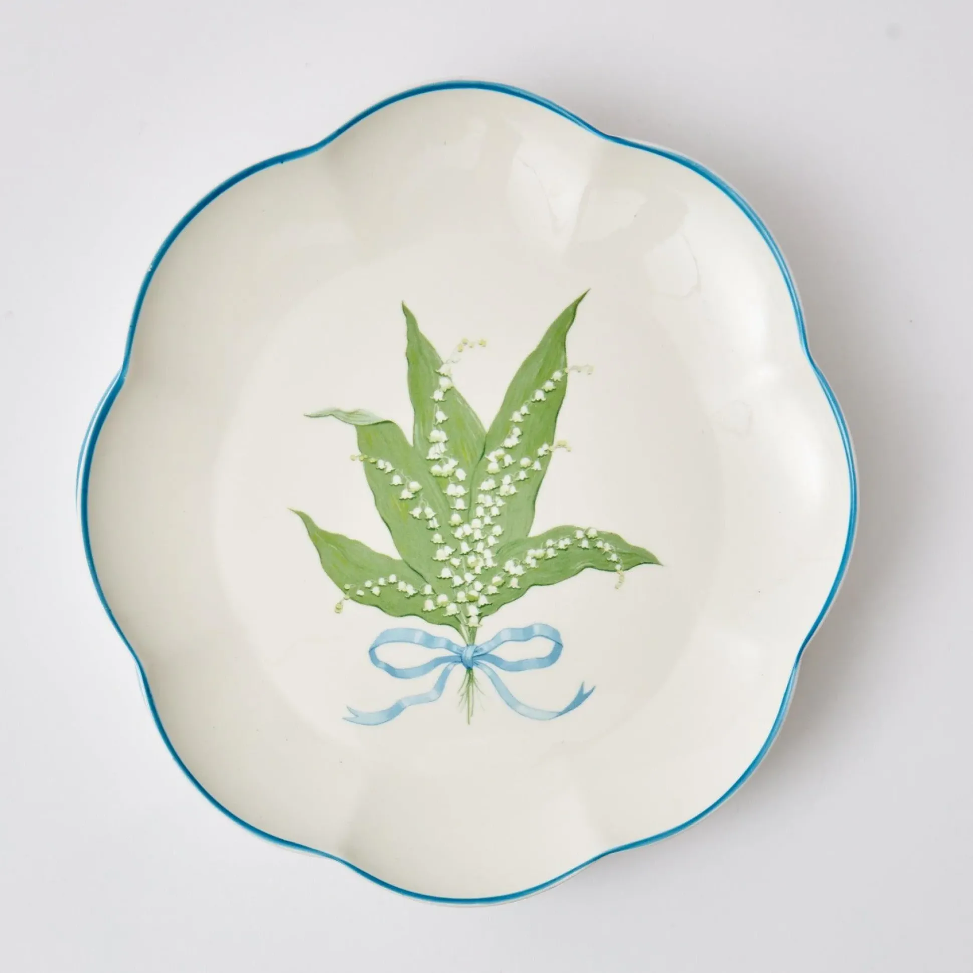 Scalloped Lily Of The Valley Dinner Plate (Set Of 4)