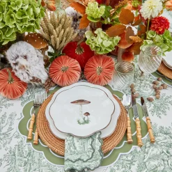 Scalloped Mushroom Starter Plate (Brown)