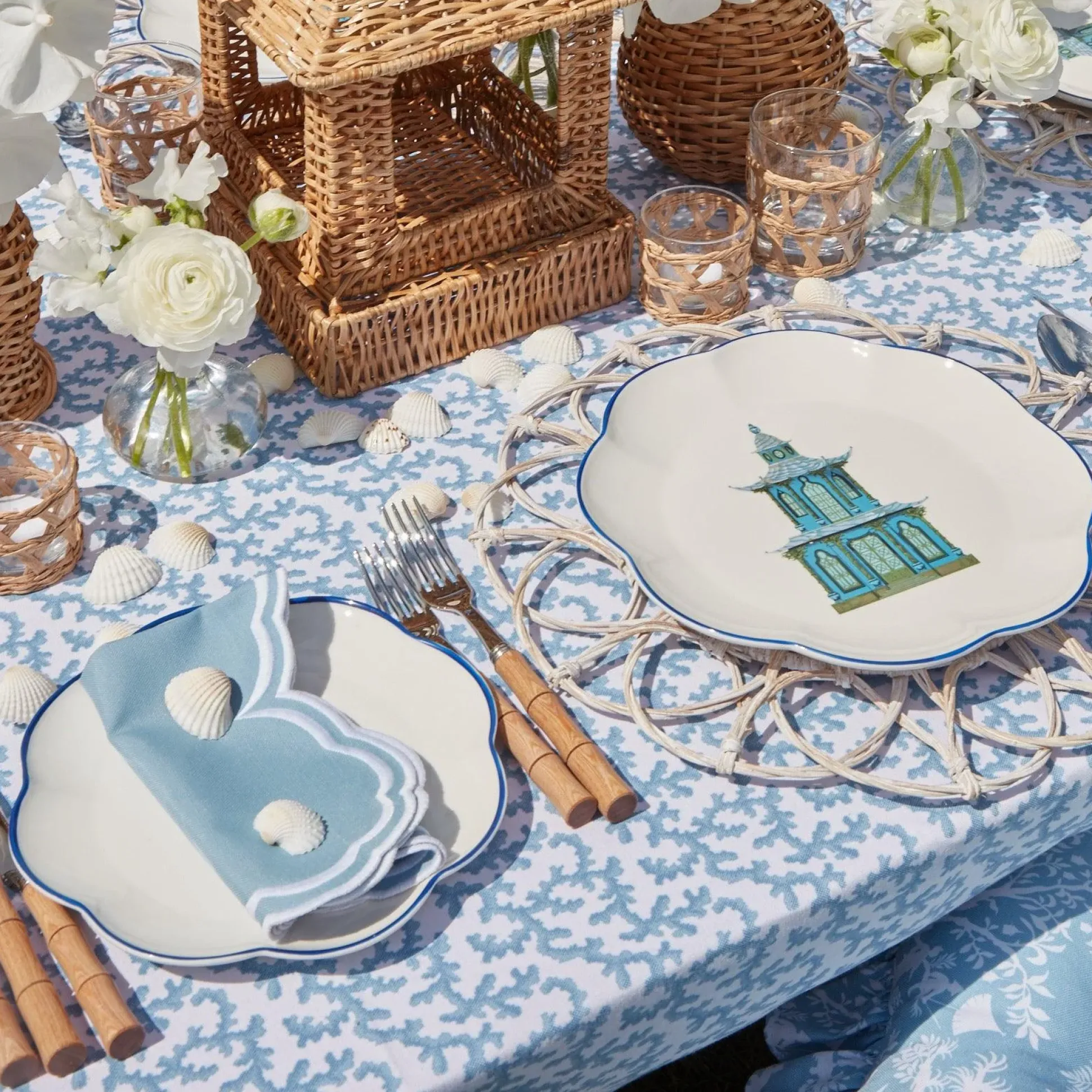 Scalloped Pagoda Dinner Plate