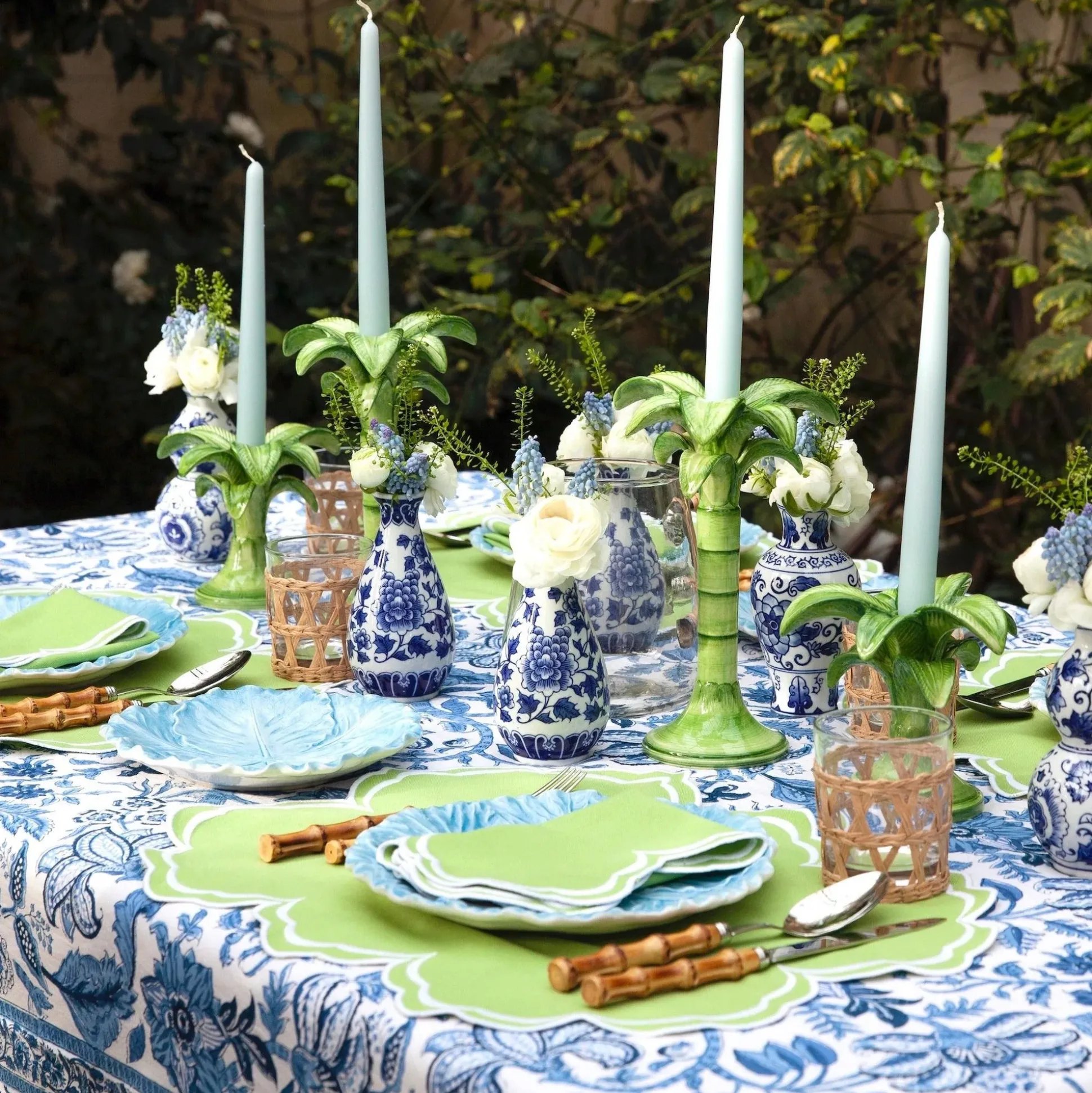 Serena Apple Green Scalloped Placemats (Set Of 4)