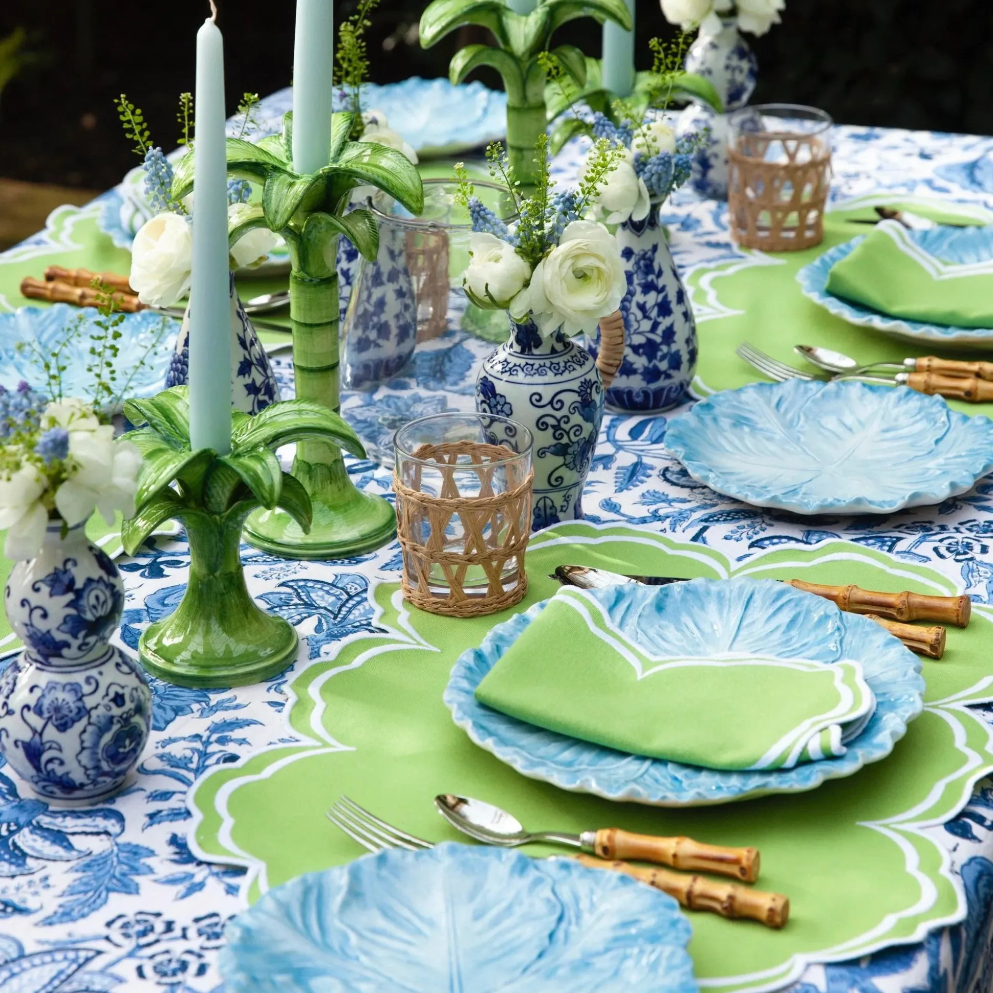 Serena Apple Green Scalloped Placemats (Set Of 4)