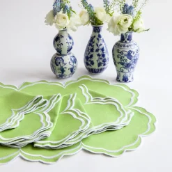 Serena Apple Green Scalloped Placemats (Set Of 4)