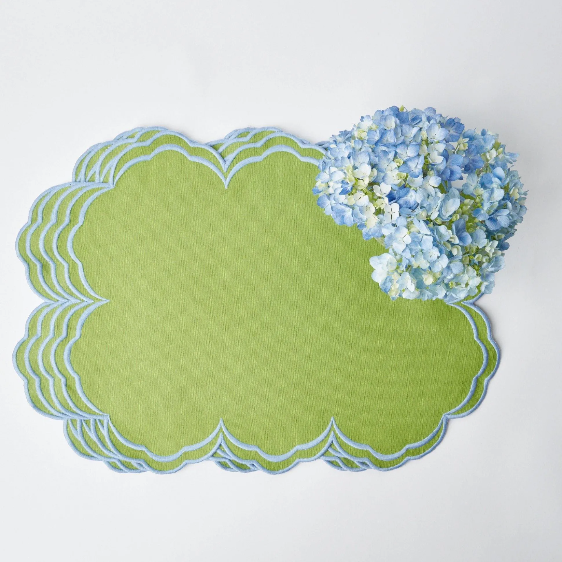 Serena Apple Green With Blue Placemats (Set Of 4)