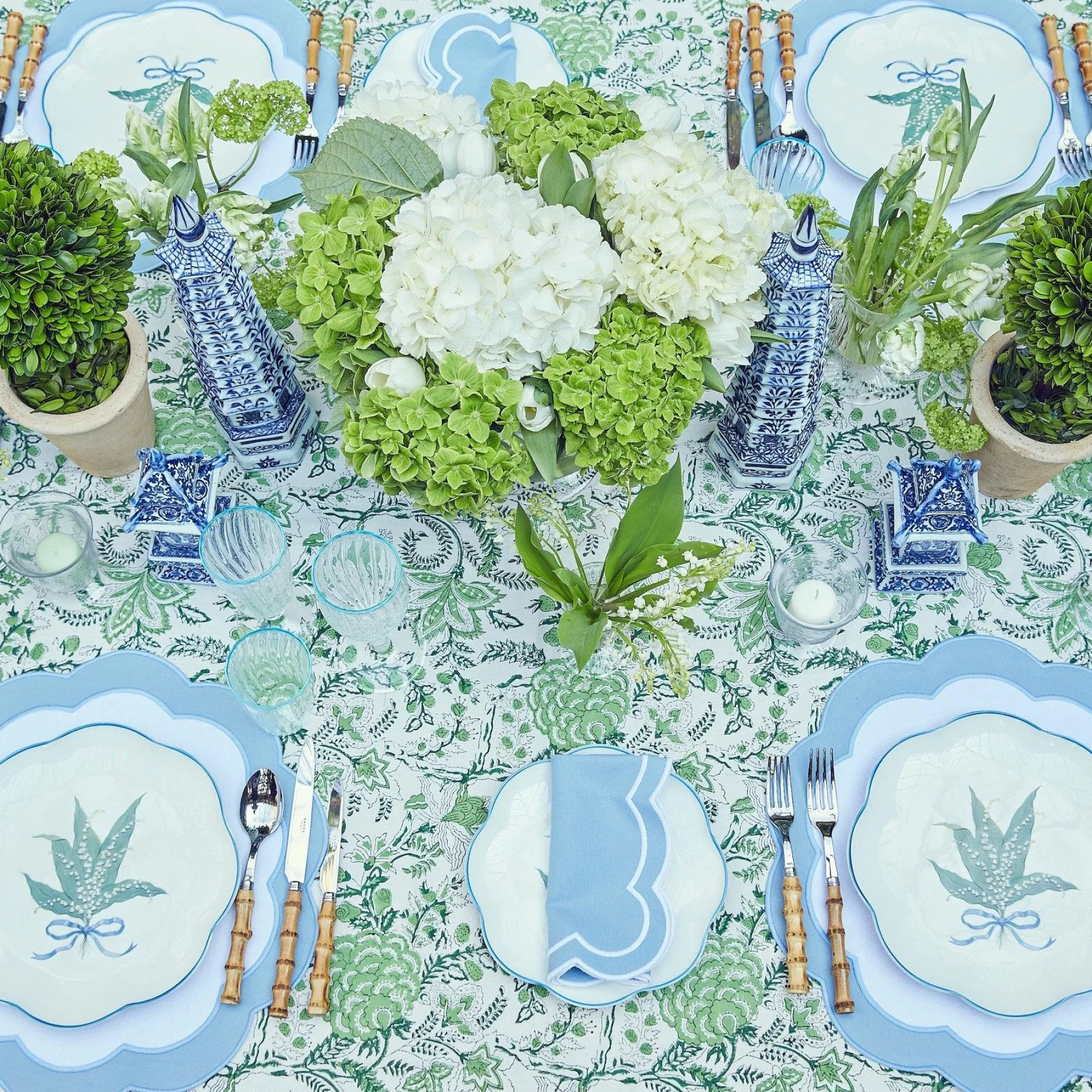 Serena Applique Blue Napkins (Set Of 4)