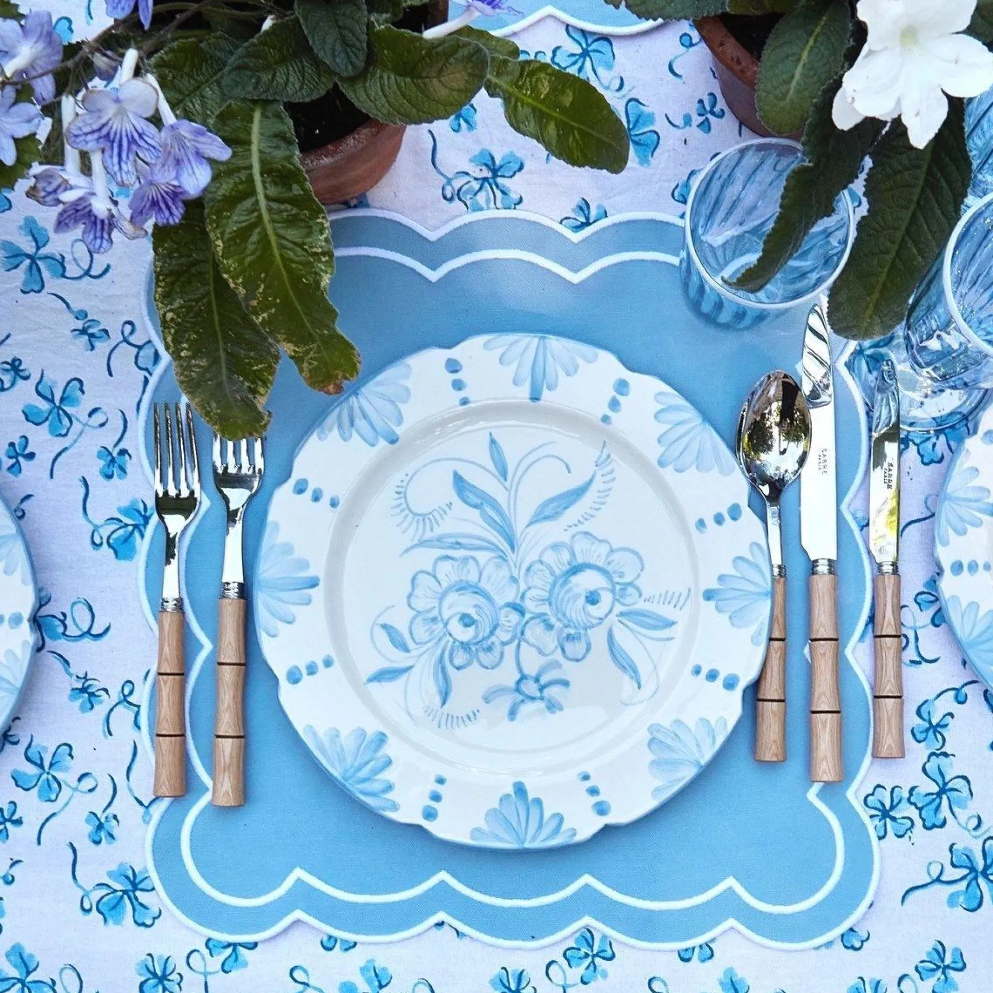 Seville Blue Gardenia Dinner Plate (Set Of 4)