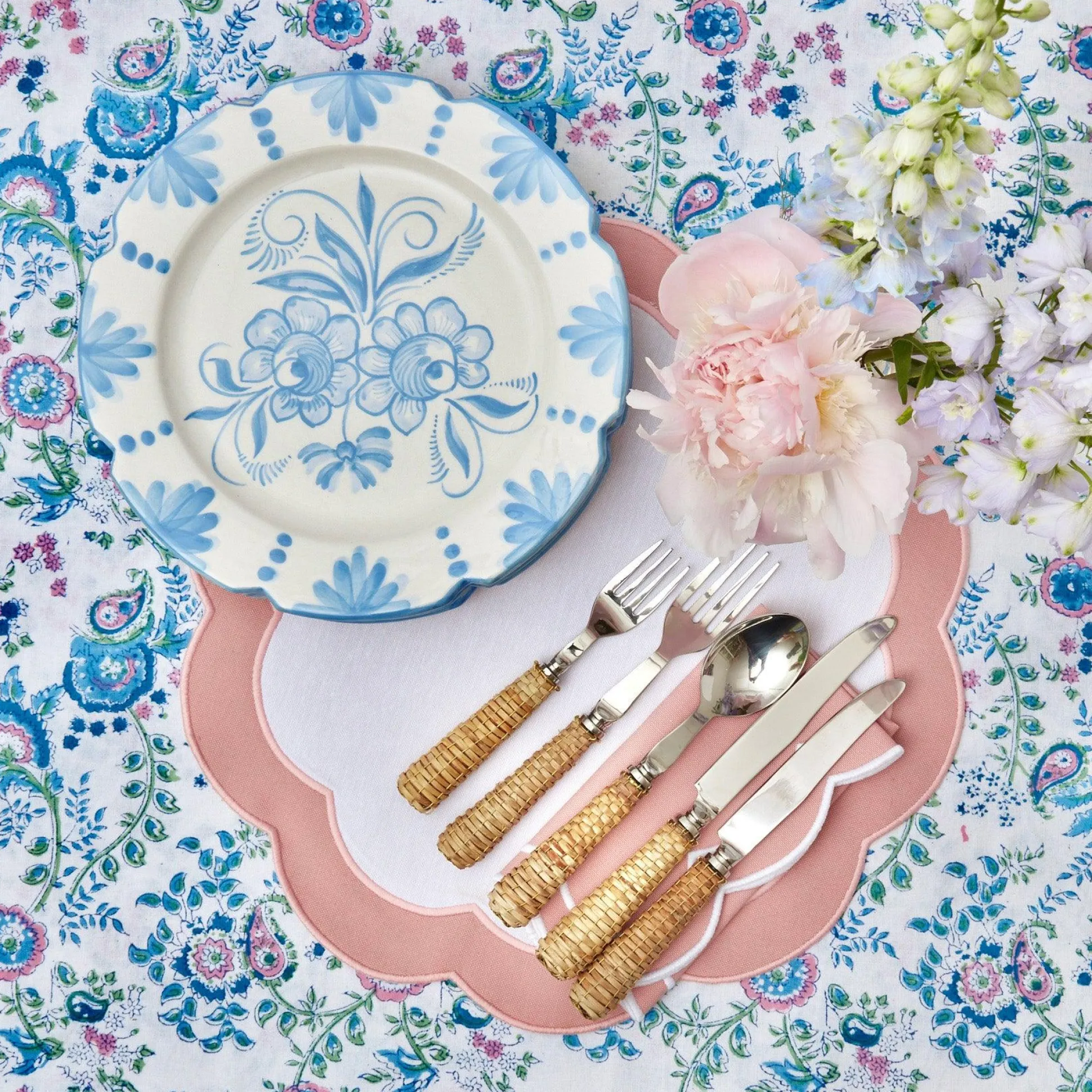 Seville Blue Gardenia Dinner Plate (Set Of 4)