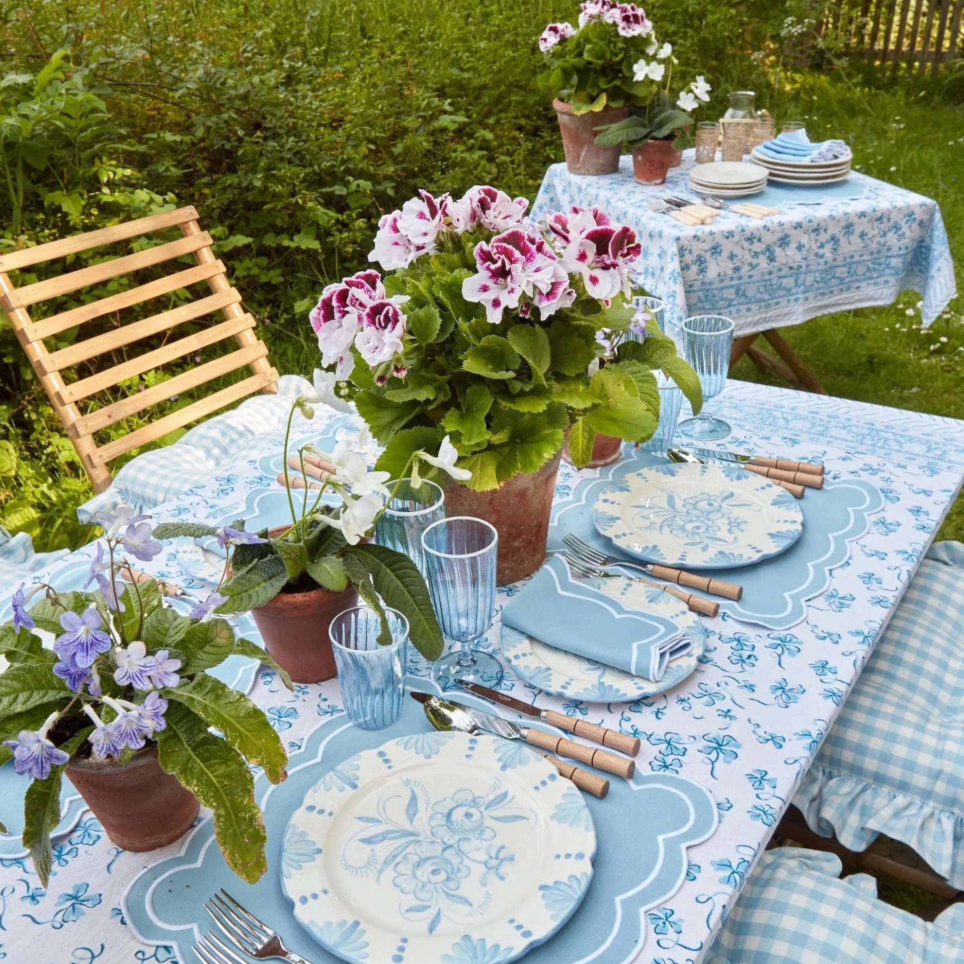 Seville Blue Gardenia Starter Plate