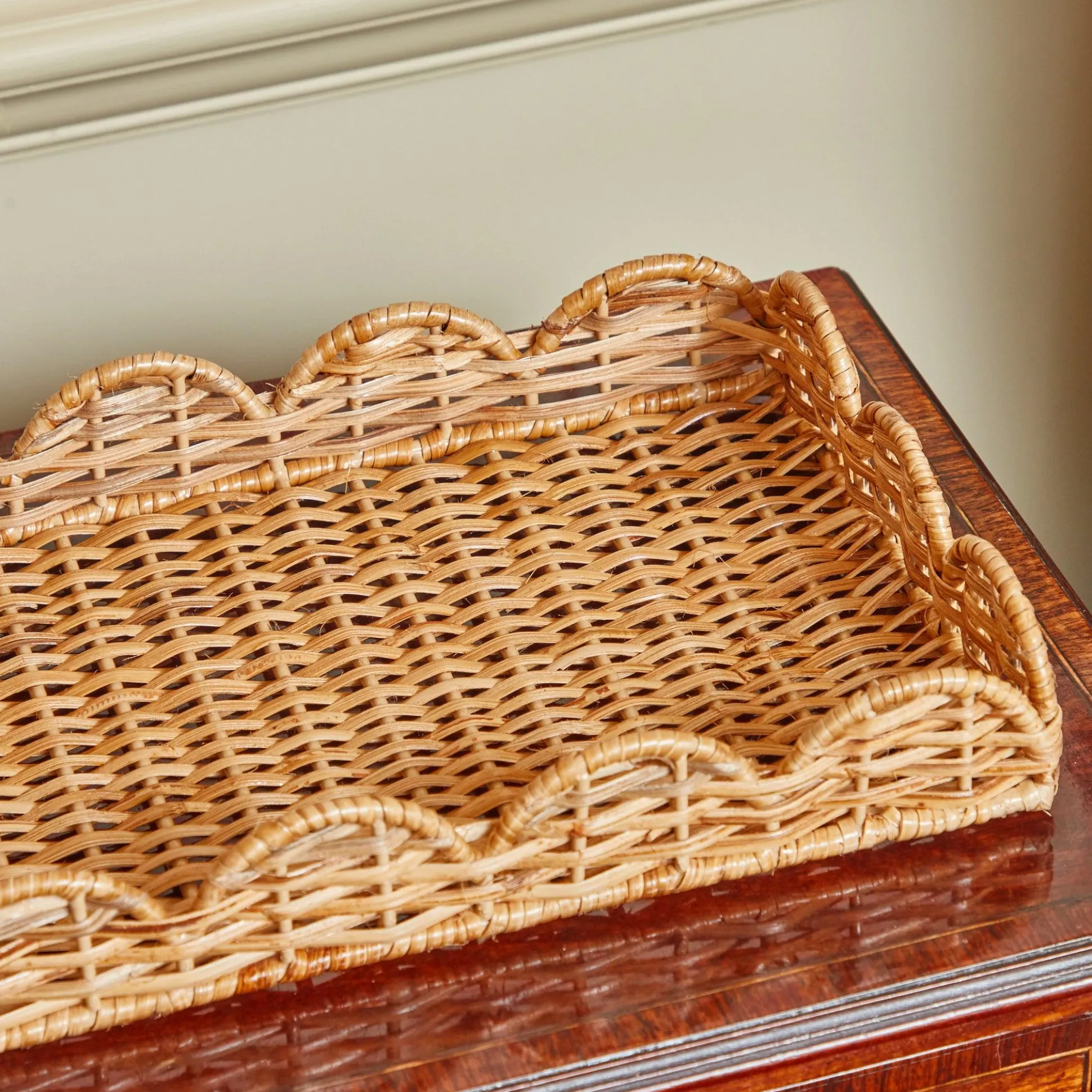 Small Scalloped Rattan Tray
