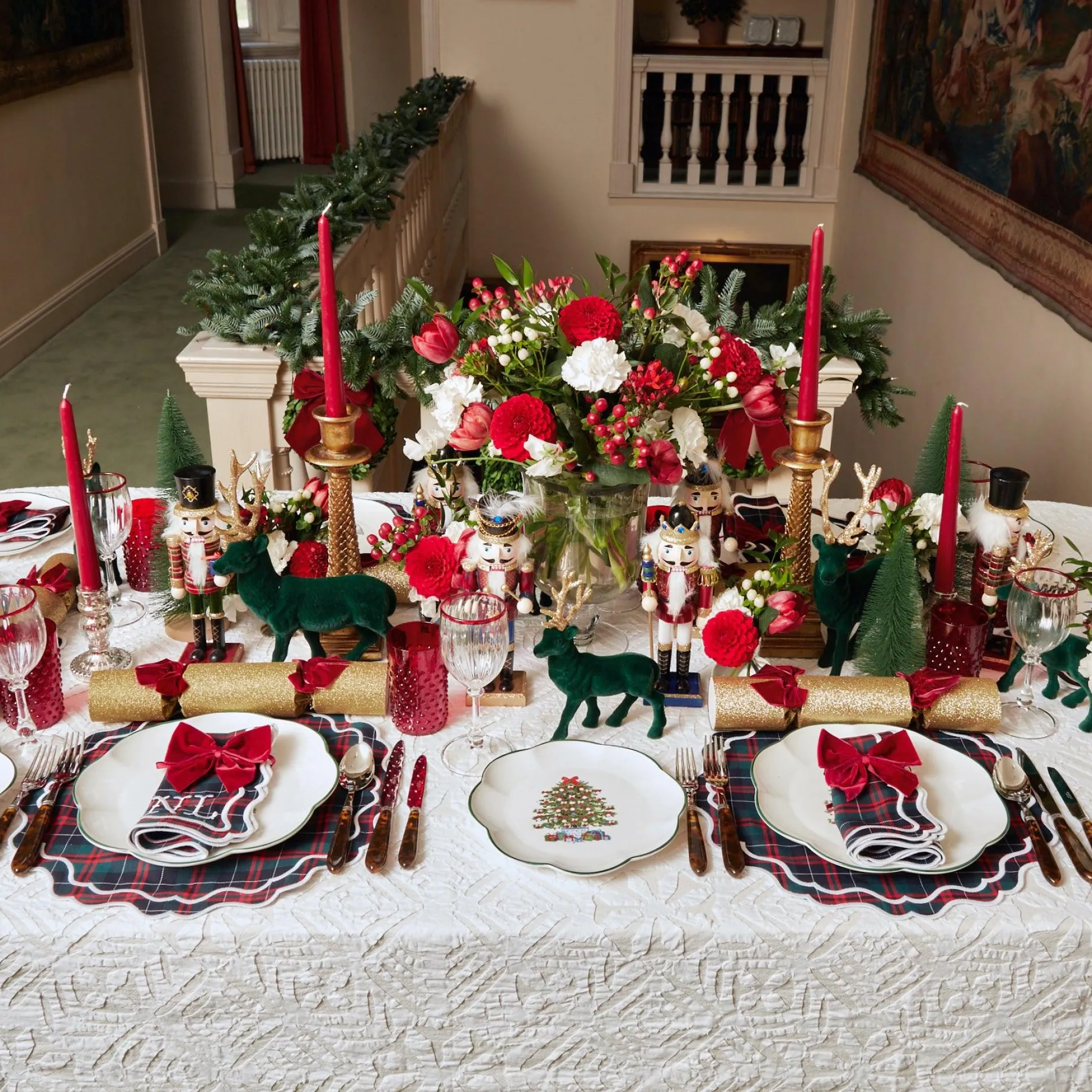 Snowflake Applique Tablecloth