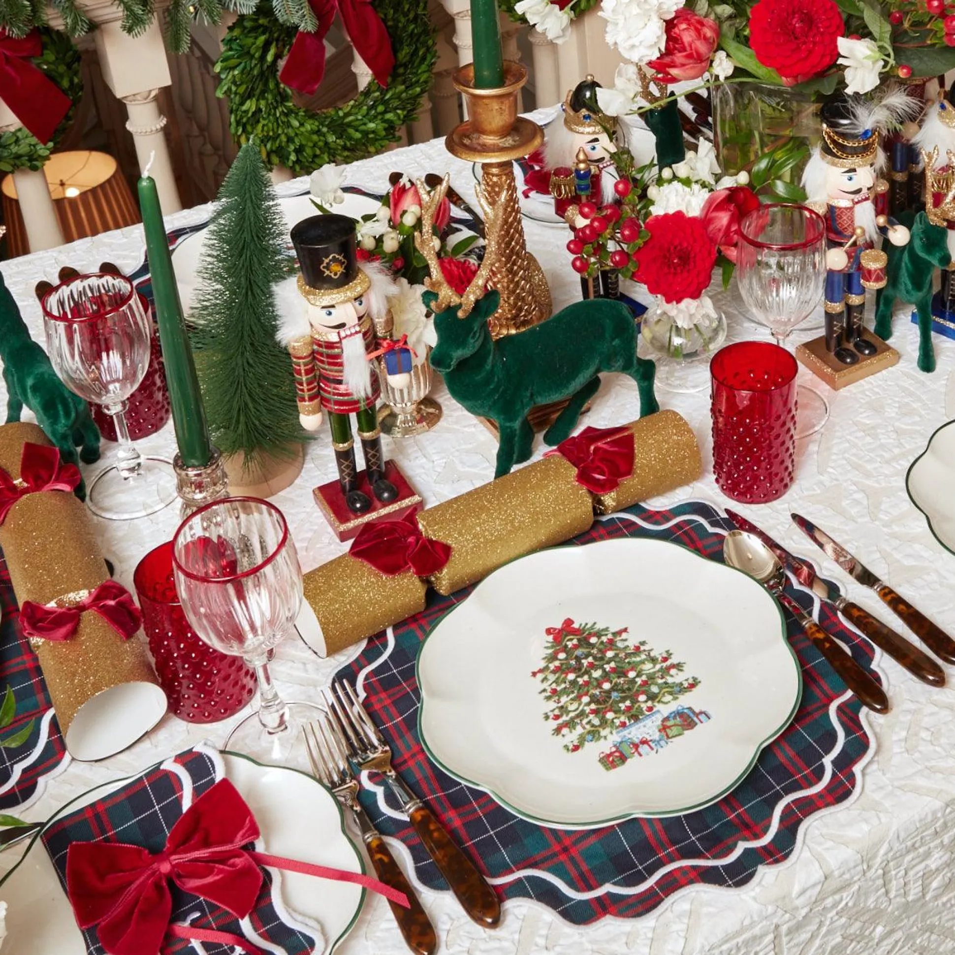 Snowflake Applique Tablecloth