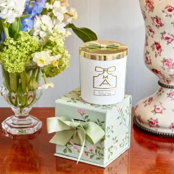 Velvet Oak Scented Candle