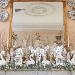 White & Gold Pagoda Lantern