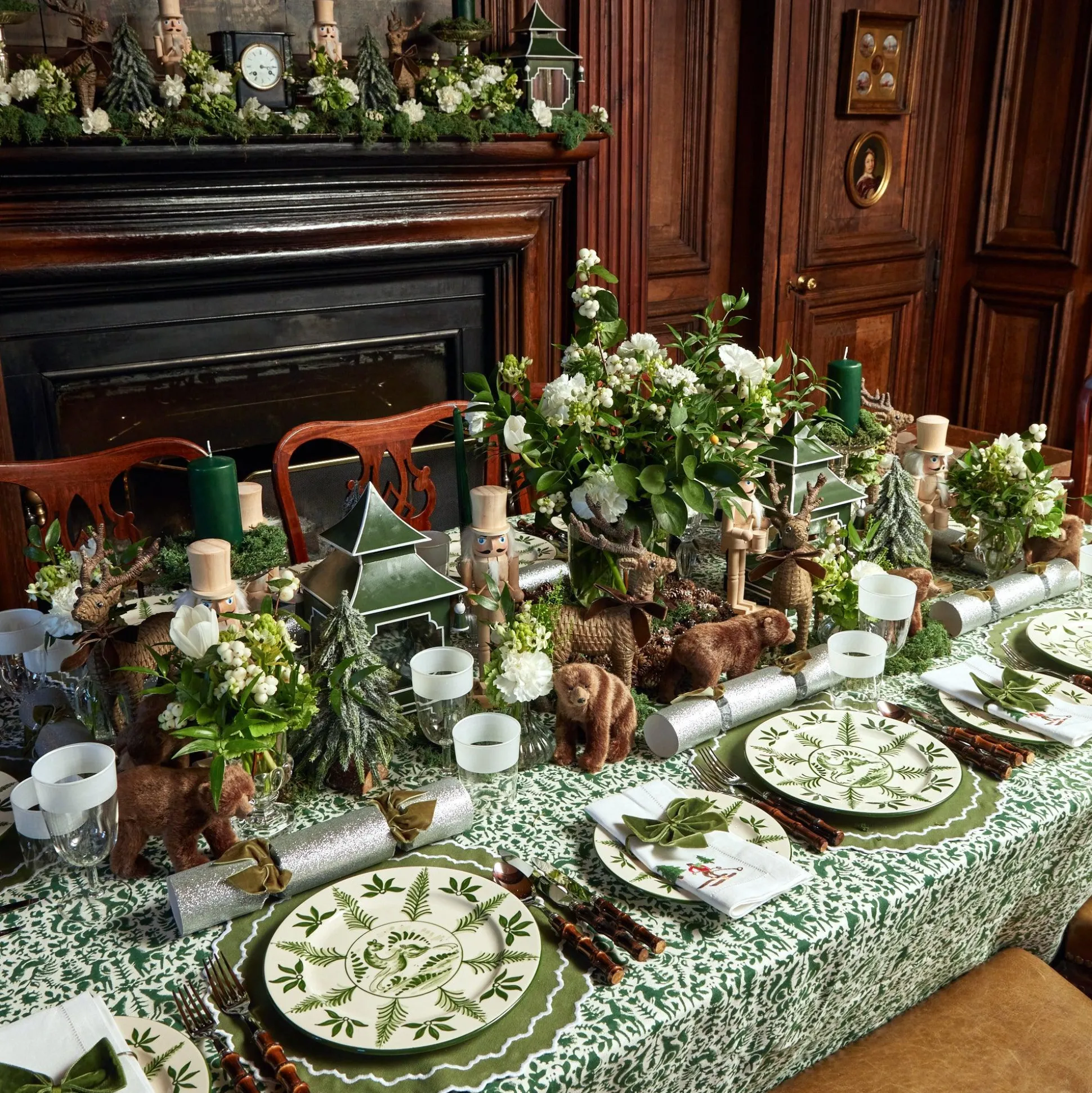 White Embroidered Skier Napkins (Set Of 4)