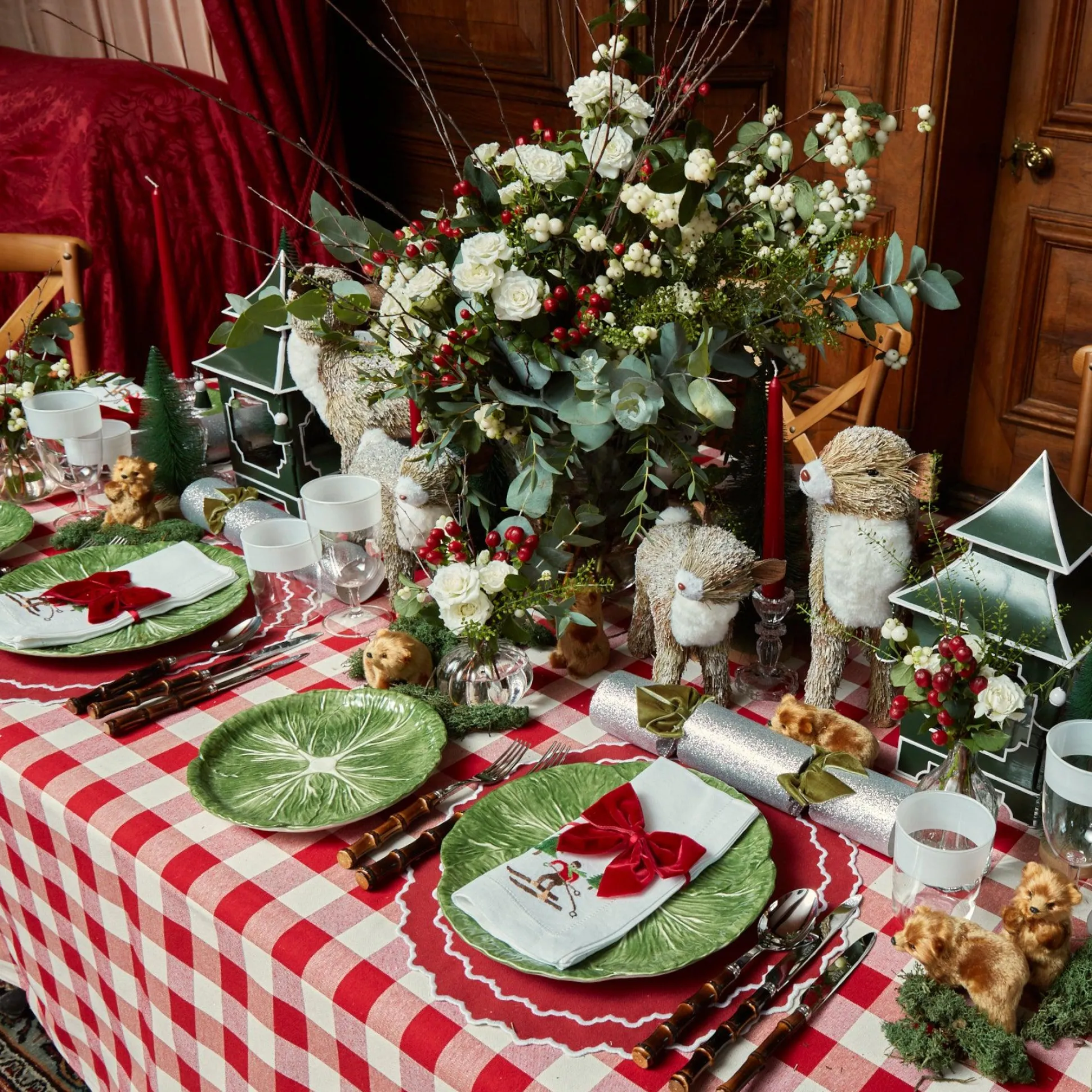 White Embroidered Skier Napkins (Set Of 4)