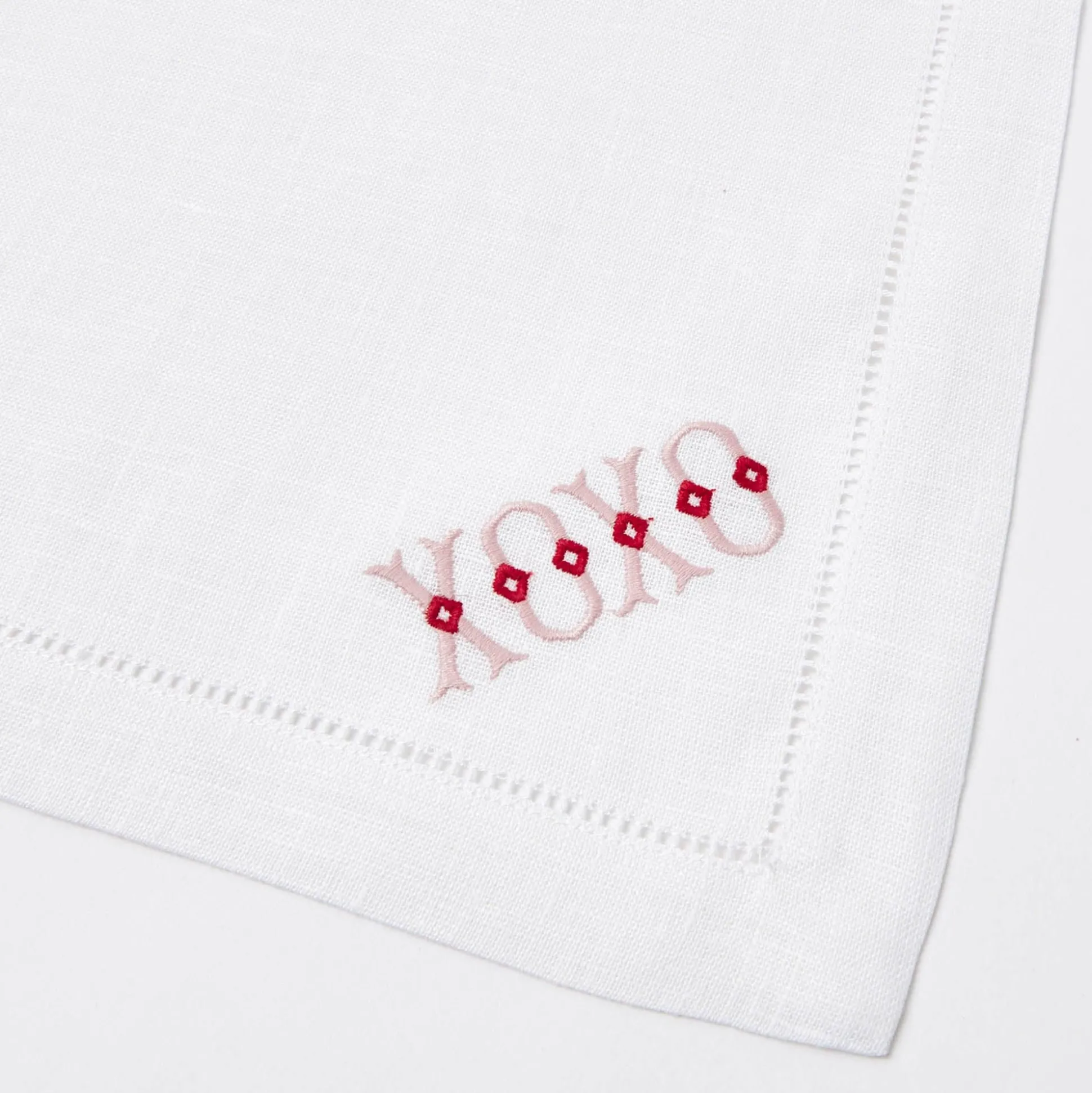 White Linen Xoxo Napkins (Set Of 4)