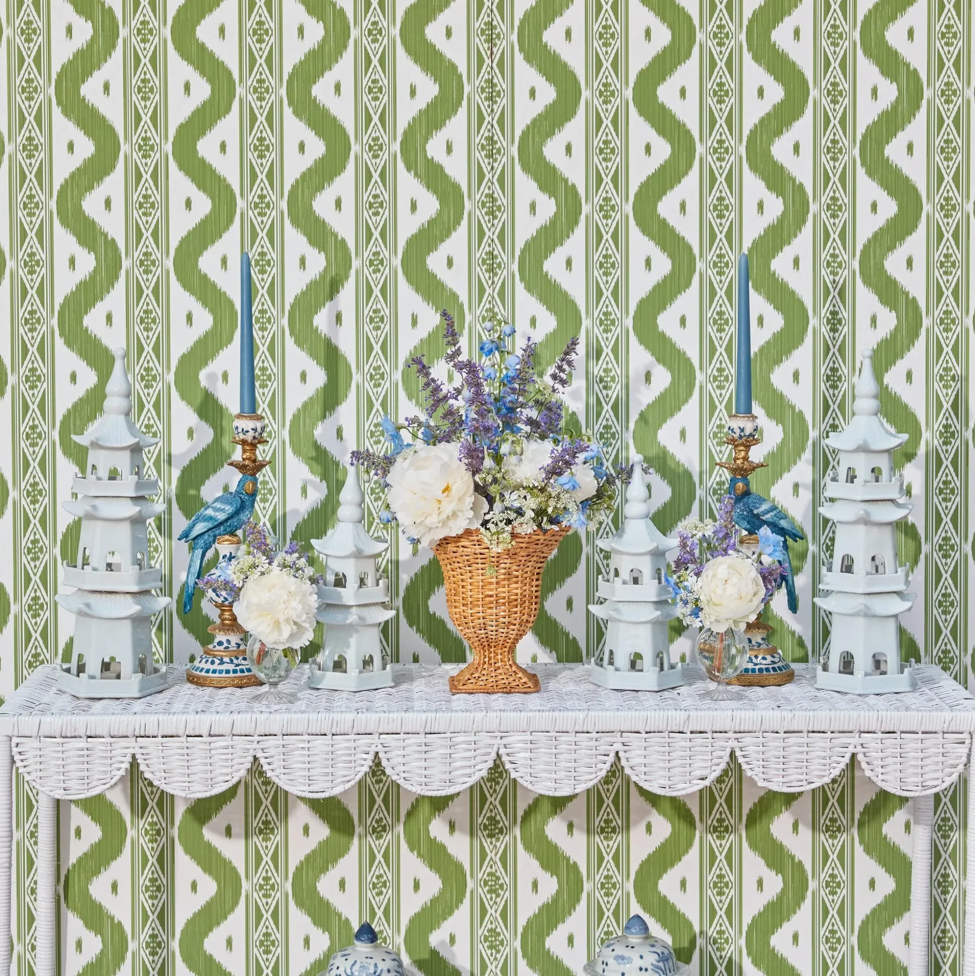 White Porcelain Pagoda