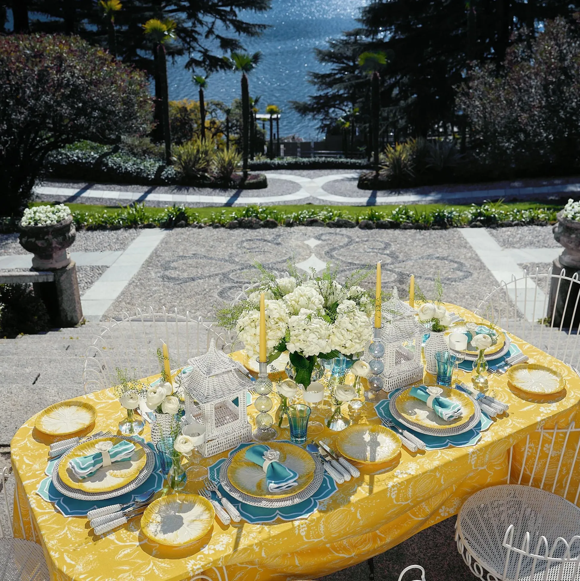 White Rattan Pagoda Lantern