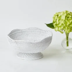 White Scalloped Rattan Bowl (Medium)