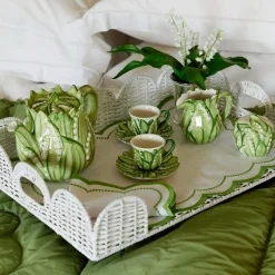 White Scalloped Rattan Breakfast Tray