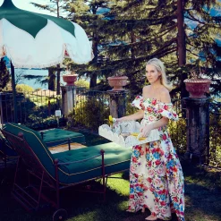 White Scalloped Rattan Tray