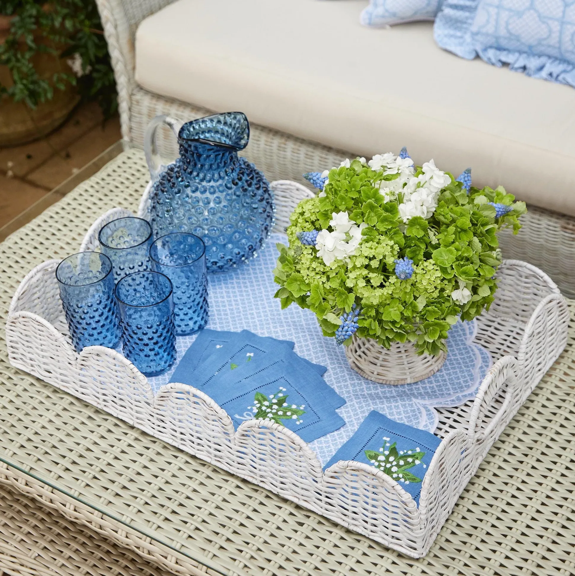 White Scalloped Rattan Tray
